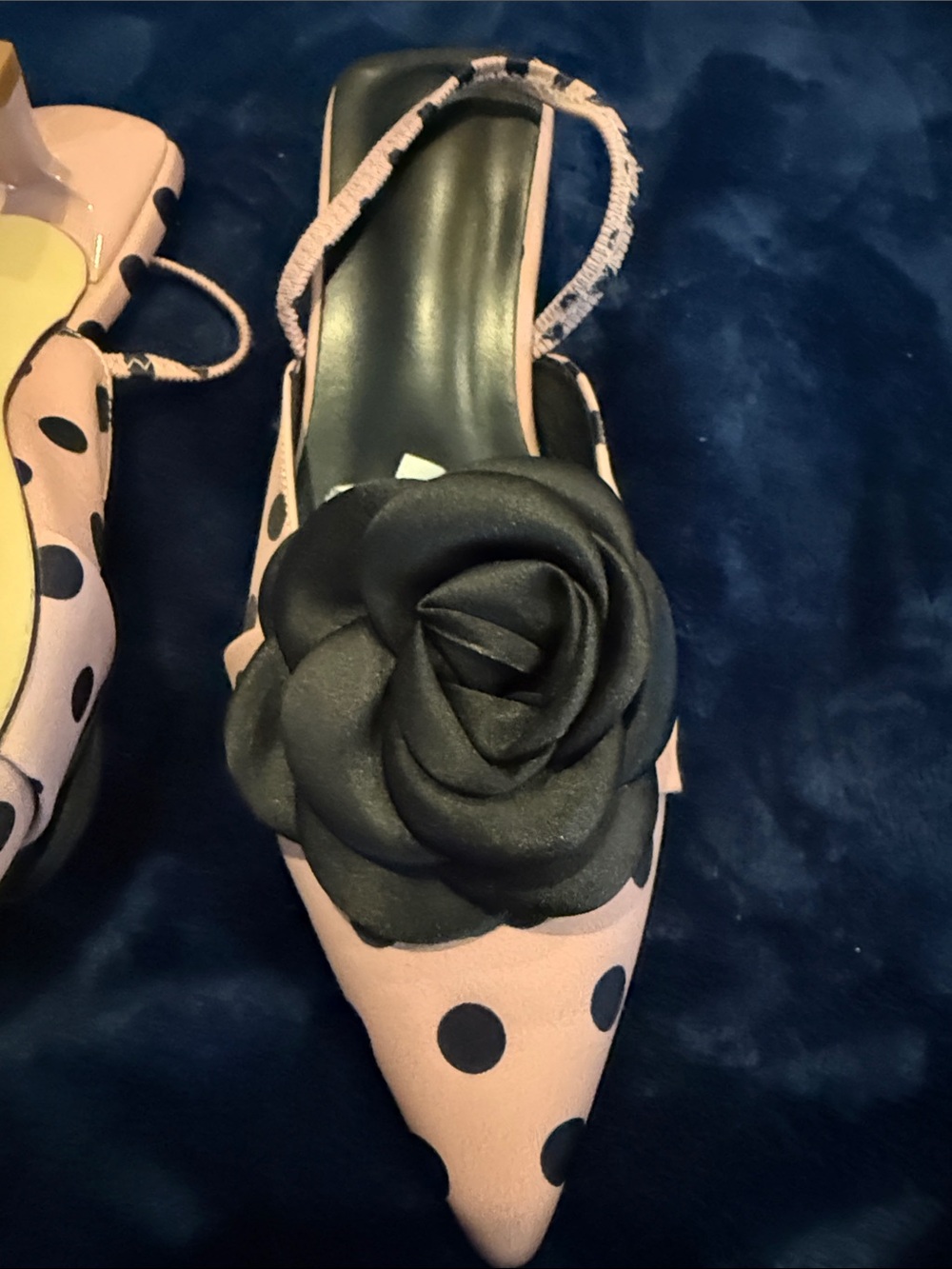 Pink Polka Dot Slingback Pointed Toe kitten heel w/ Black Floral Accent 8.5 - Picture 5 of 5